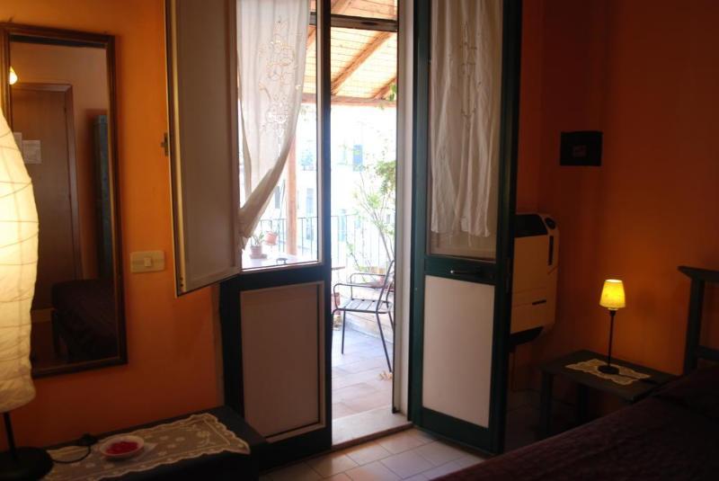 Al Mare In Citta Bed & Breakfast Catania Bagian luar foto