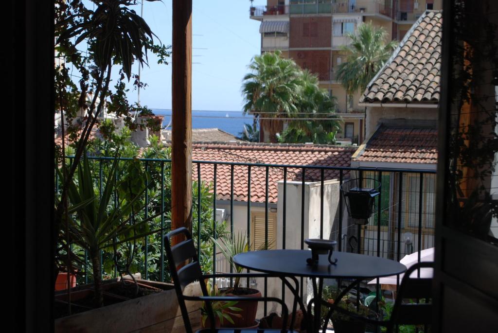 Al Mare In Citta Bed & Breakfast Catania Bagian luar foto